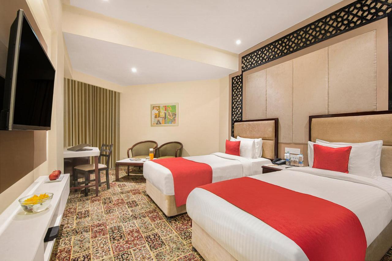 Hotel Sarovar Portico , Indore Zewnętrze zdjęcie